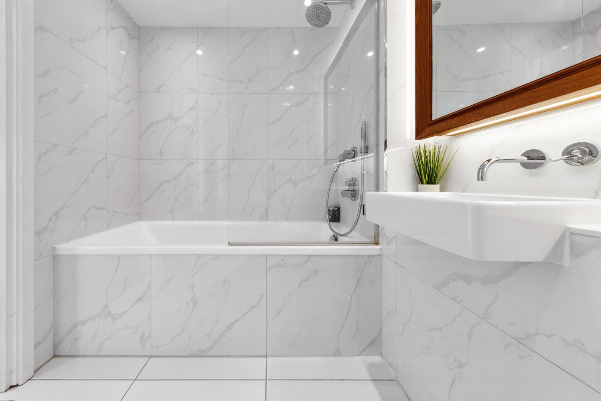 Sky Scraper Luxury 1br Roof Terrace And Gym Bed & Breakfast