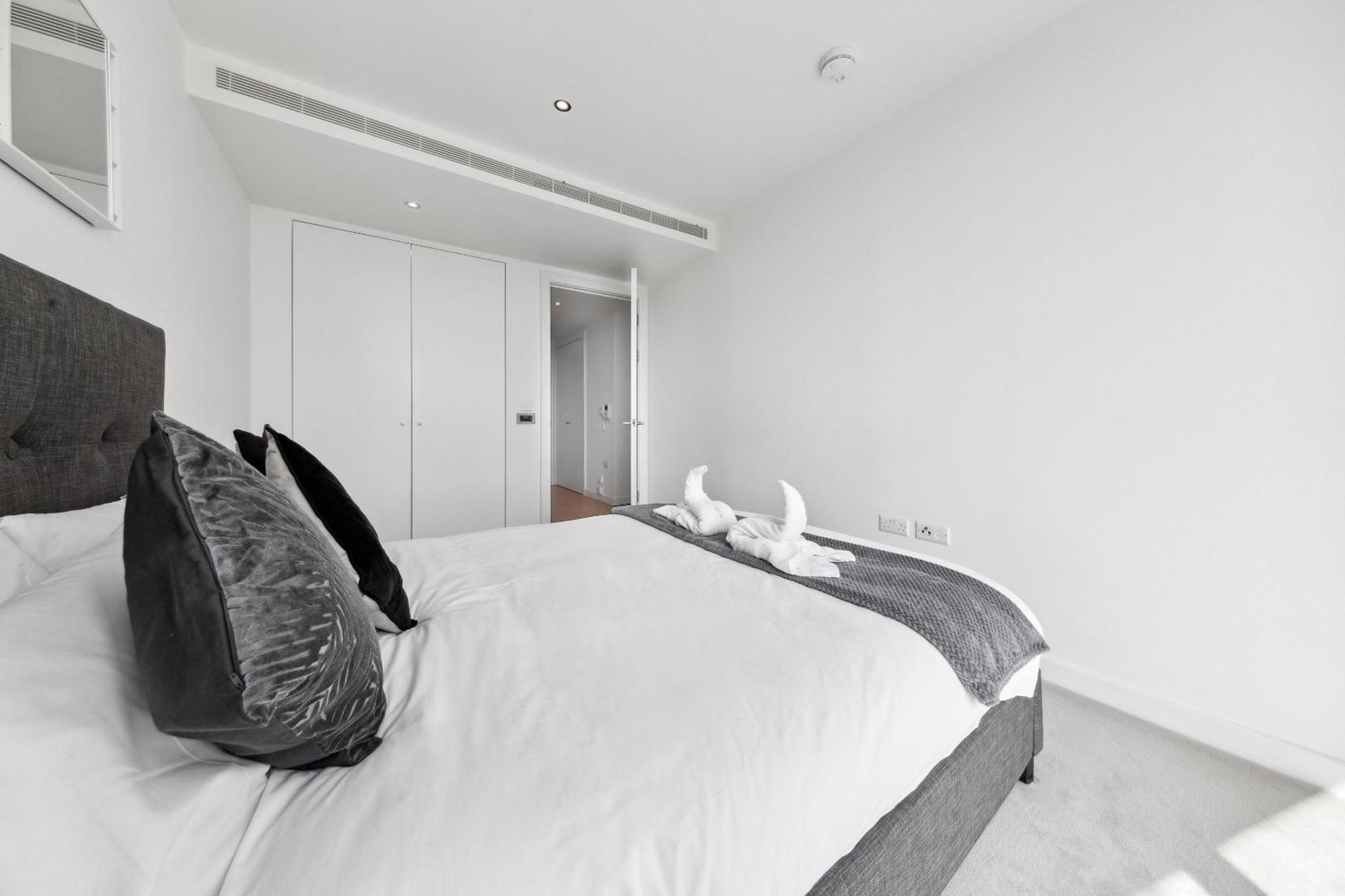 Sky Scraper Luxury 1br Roof Terrace And Gym Bed & Breakfast *